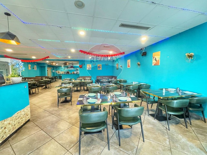 Immobile commerciale in Vendita a Umbertide, 120'000€, 250 m²