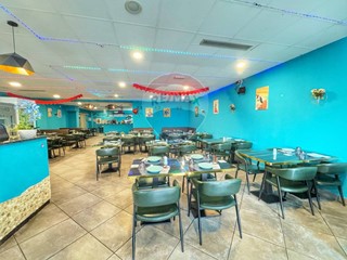 Immobile commerciale in Vendita a Umbertide, 120'000€, 250 m²