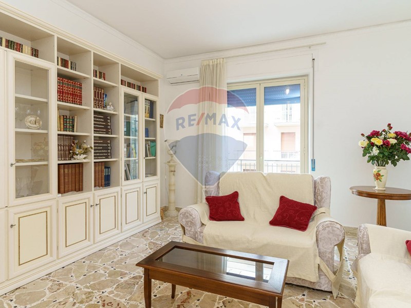 Appartamento in Vendita a Acireale, 245'000&euro;, 177 m²