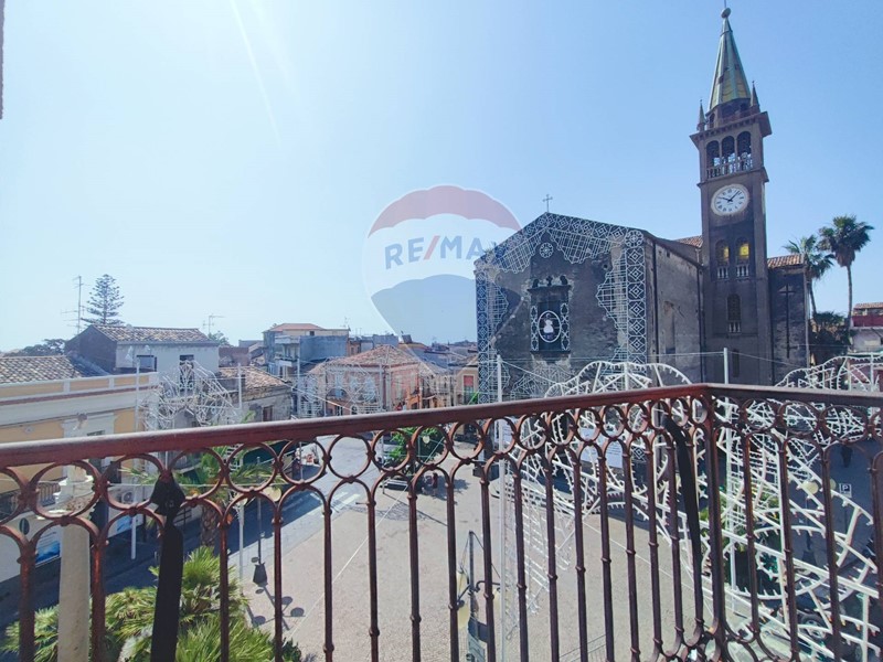 Quadrilocale in Vendita a Calatabiano, 70'000€, 150 m²