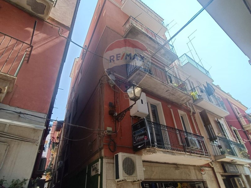 Quadrilocale in Vendita a Taormina, 460'000€, 77 m²