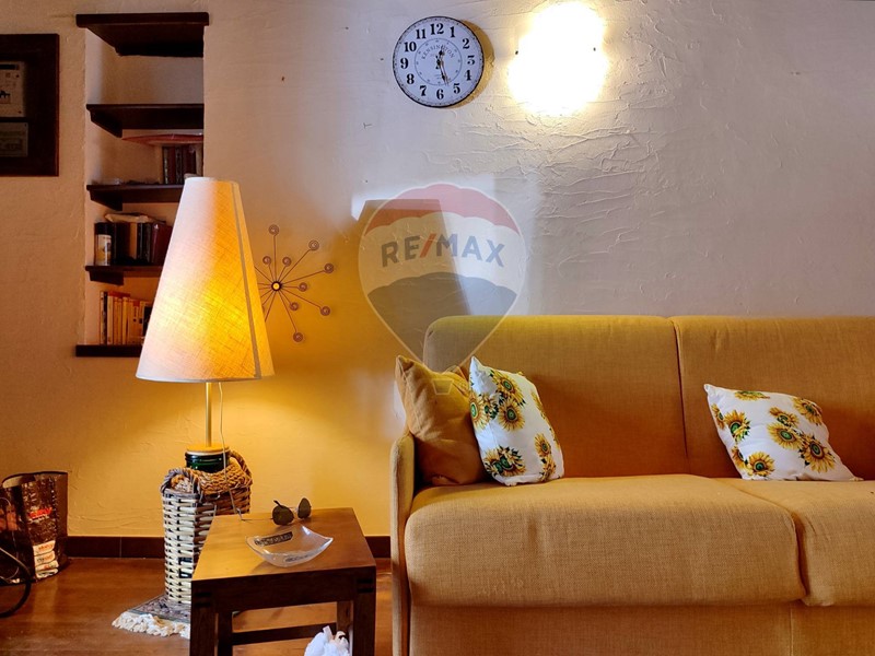 Casa Indipendente in Vendita a Montalbano Elicona, 78'000€, 95 m²