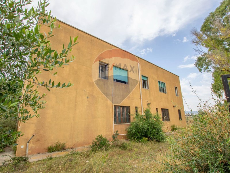 Casa Indipendente in Vendita a Siracusa, 198'000&euro;, 500 m²