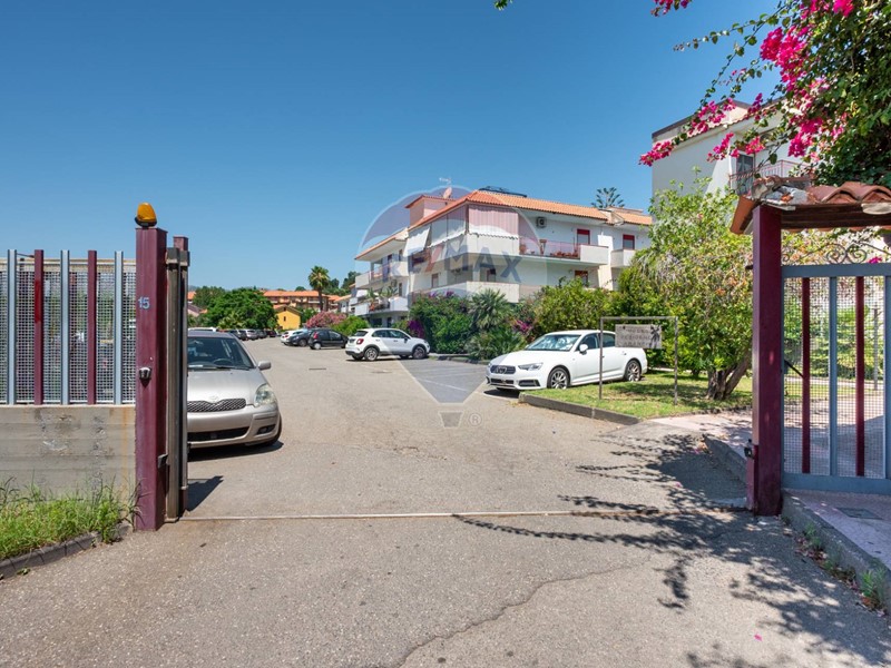 Trilocale in Vendita a Taormina, 129'000€, 70 m²
