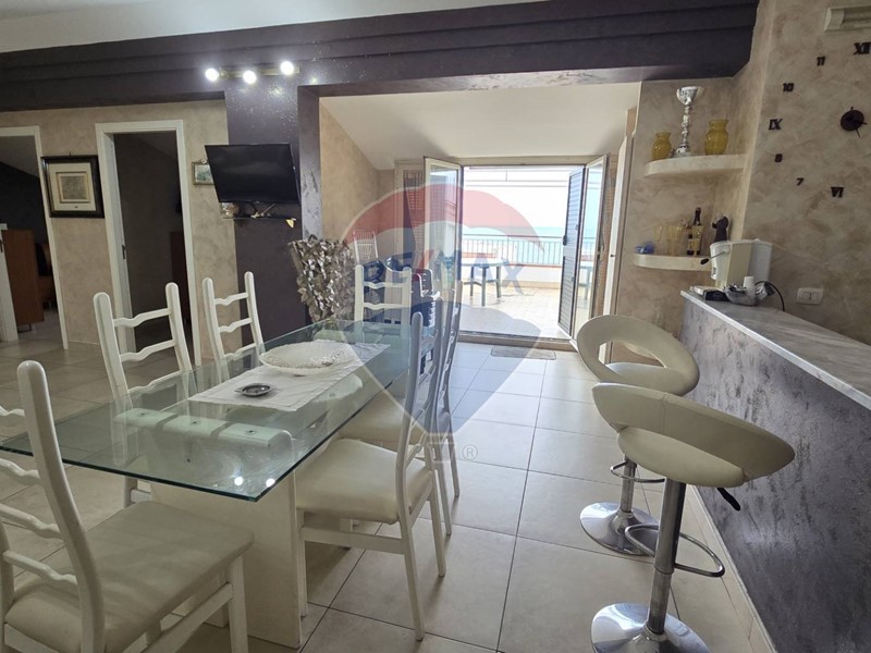 Attico in Vendita a Mascali, 130'000€, 80 m²