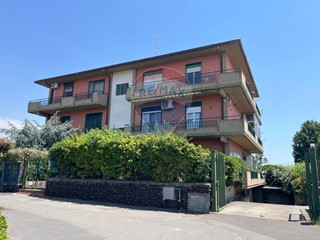 Quadrilocale in Vendita a Mascalucia, 125'000€, 100 m²