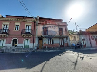Quadrilocale in Vendita a Motta Camastra, 63'000€, 100 m²