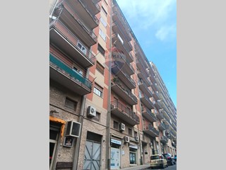 Appartamento in Vendita a Enna, 220'000€, 257 m²