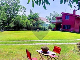 Villa in Vendita a Cicciano, 498'000€, 200 m²