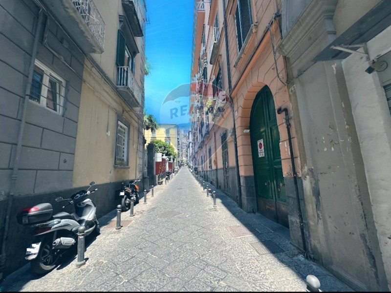 Monolocale in Vendita a Napoli, 230'000€, 40 m²