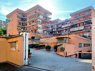 Appartamento in Vendita a Napoli, 398'000€, 150 m²