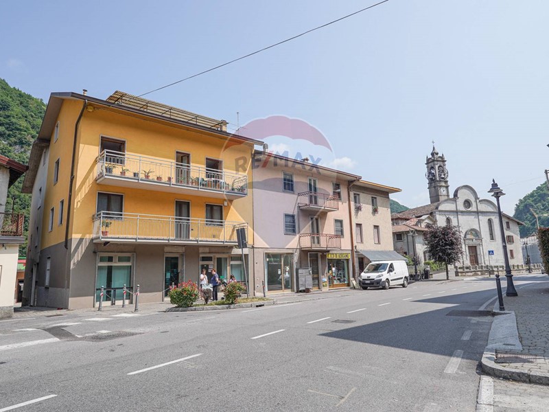 Quadrilocale in Vendita a Sedrina, 110'000€, 130 m²