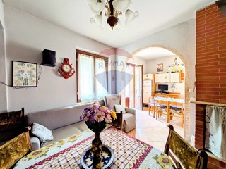 Trilocale in Vendita a Artogne, 109'000€, 95 m²