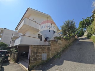 Villetta a schiera in Vendita a Pescara, 229'000&euro;, 180 m²