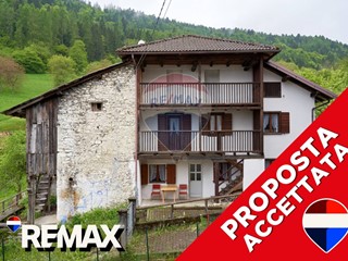 Casa Semi Indipendente in Vendita a Lamon, 45'000€, 80 m²
