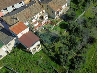 Casa Semi Indipendente in Vendita a Cingoli, 39'000&euro;, 151 m²