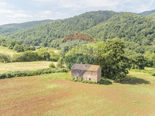 Rustico in Vendita a Ischia di Castro, 347'000€, 98 m²