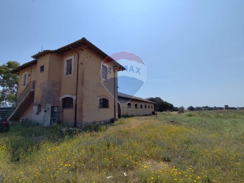 Terreno agricolo in Vendita a Pomezia, 2'100'000€, 620000 m²