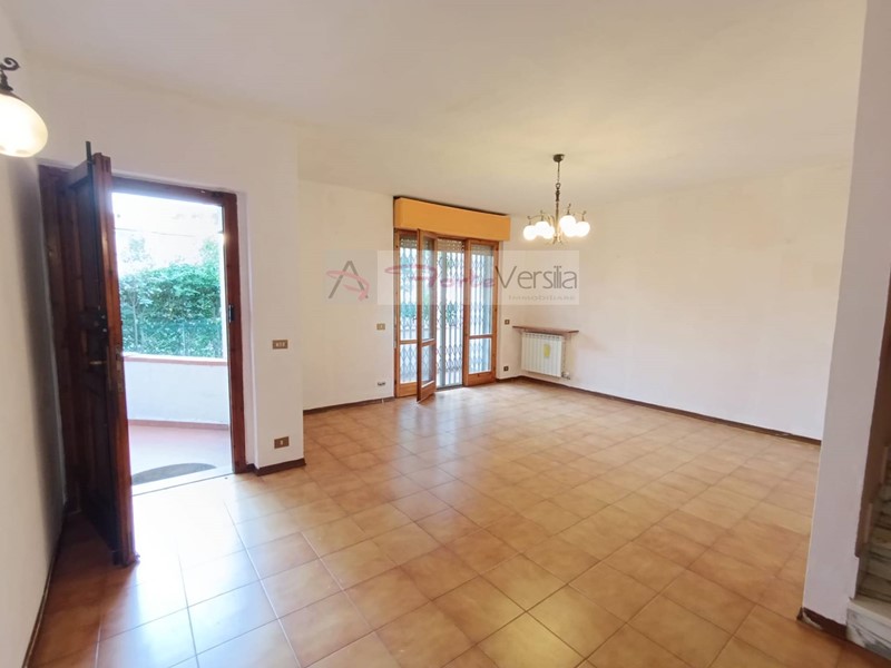 Villetta a schiera in Vendita a Pietrasanta, 435'000&euro;, 179 m²