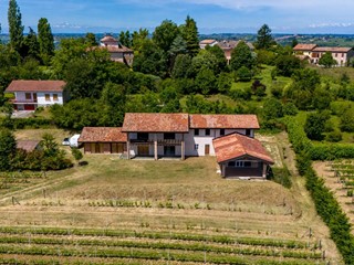 Rustico in Vendita a Costigliole d'Asti, 1'780'000&euro;, 930 m²