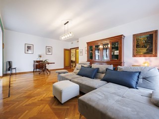 Appartamento in Vendita a Torino, 560'000€, 201 m²