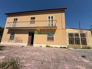 Casa Indipendente in Vendita a Campobasso, 70'000€, 150 m²