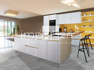 Casa Semi Indipendente in Vendita a Fonte, 385'000€, 200 m²