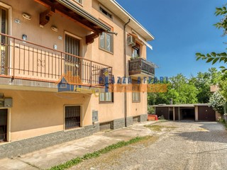 Quadrilocale in Vendita a Oggiona con Santo Stefano, 169'000€, 147 m²