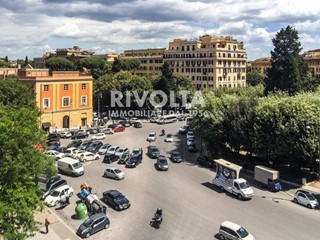 Appartamento in Affitto a Roma, 6'600€, 160 m²