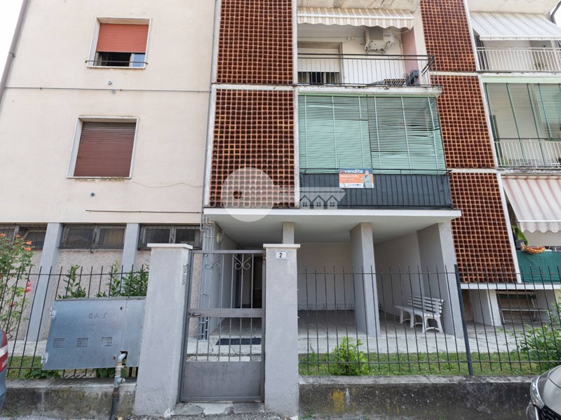 Trilocale in Vendita a Verolanuova, 95'000€, 81 m²