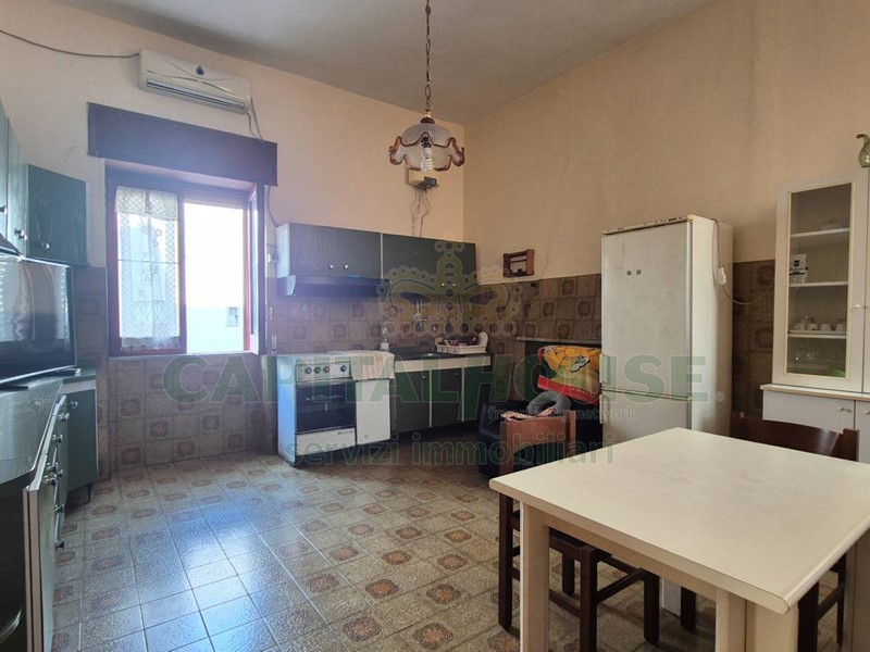 Quadrilocale in Vendita a Macerata Campania, 120'000€, 143 m²