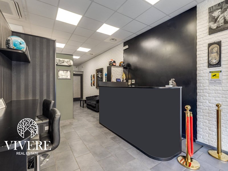 Immobile commerciale in Vendita a Roma, 105'000€, 81 m²