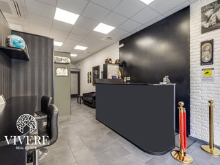 Immobile commerciale in Vendita a Roma, 105'000€, 81 m²