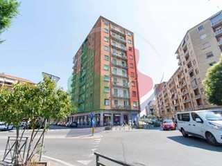 Trilocale in Vendita a Torino, 97'000€, 75 m²