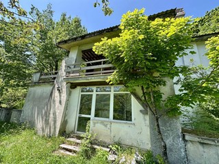 Casa Semi Indipendente in Vendita a Rocca di Mezzo, 125'000€, 100 m²