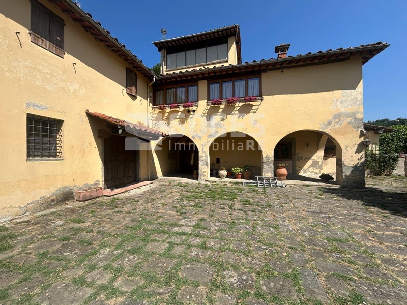 Casa Semi Indipendente in Vendita a Figline e Incisa Valdarno, 260'000€, 185 m²