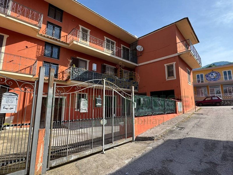 Trilocale in Vendita a Mugnano del Cardinale, 45'000€, 100 m²