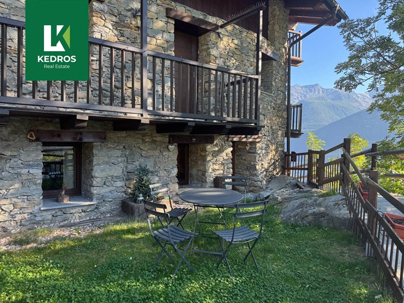 Trilocale in Vendita a La Salle, 290'000&euro;, 55 m², con Box