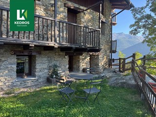 Trilocale in Vendita a La Salle, 290'000&euro;, 55 m², con Box