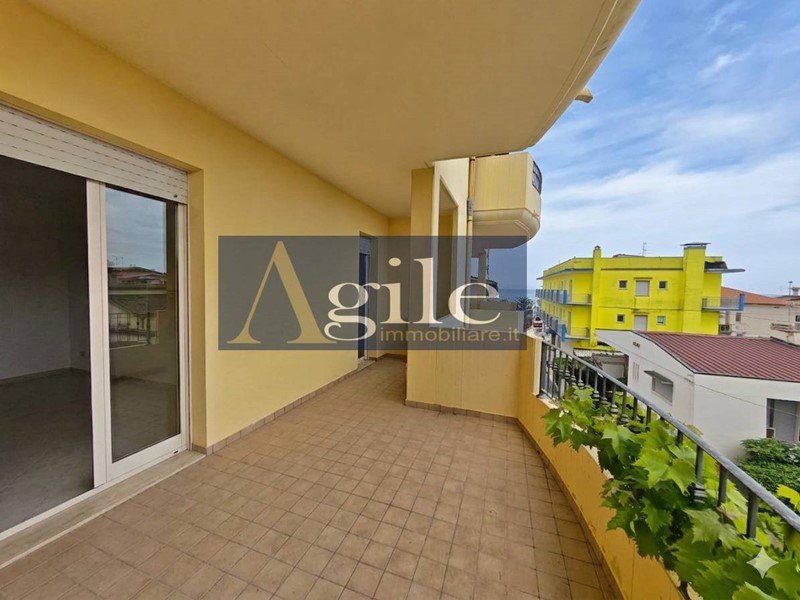 Quadrilocale in Vendita a Tortoreto, 190'000&euro;, 81 m²