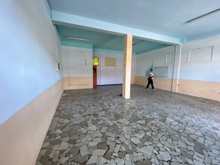 Attività commerciale in Affitto a Castelfranco di Sotto, 500€, 78 m²