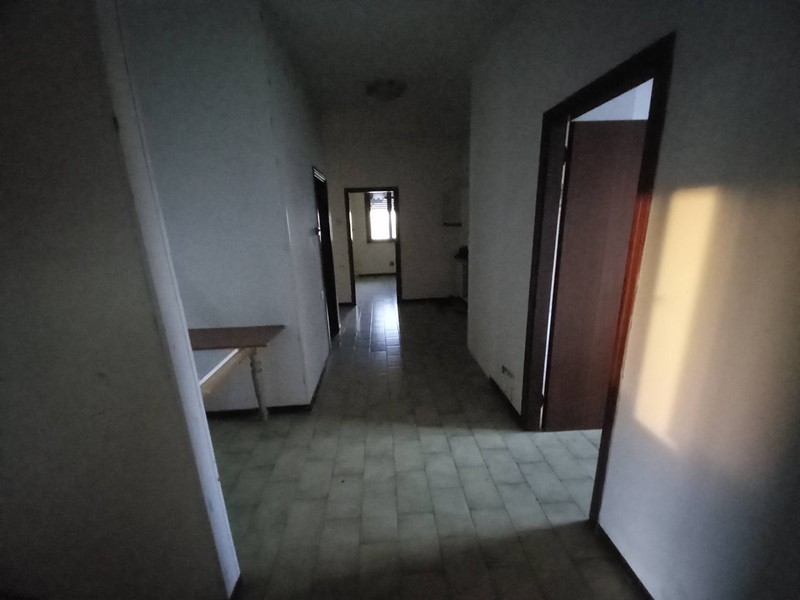 Appartamento in Affitto a Montopoli in Val d'Arno, 650€, 175 m²