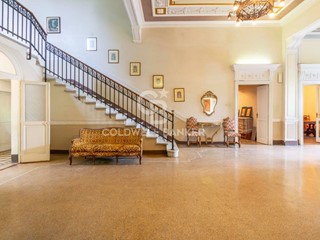 Villa in Vendita a Ovada, 1'527'000€, 1200 m²