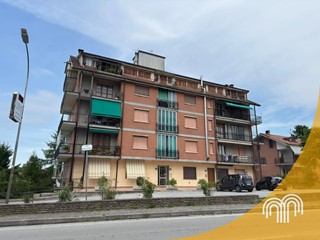 Trilocale in Vendita a Bossolasco, 50'000€, 80 m²