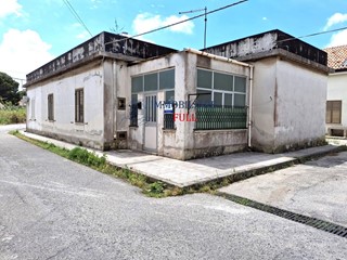 Casa Semi Indipendente in Vendita a Messina, 57'000€, 90 m²