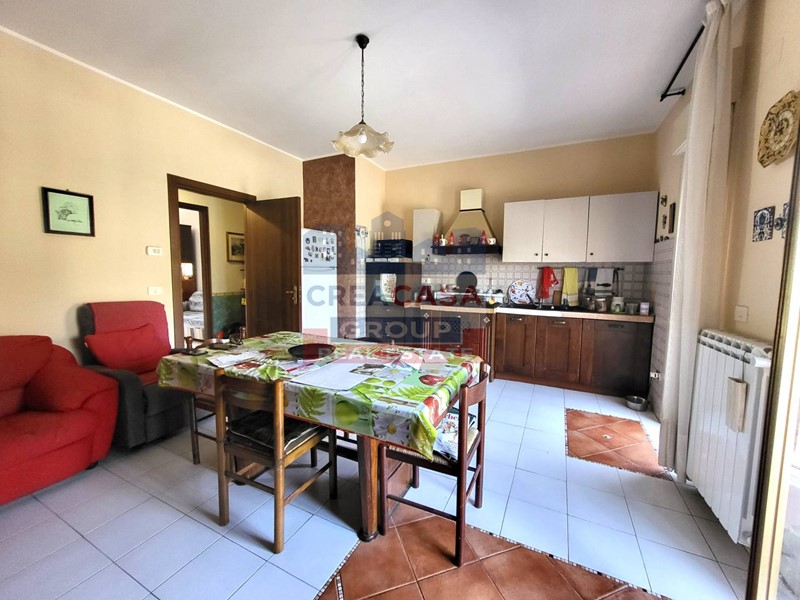 Appartamento in Vendita a Fiumefreddo di Sicilia, 92'000&euro;, 150 m²