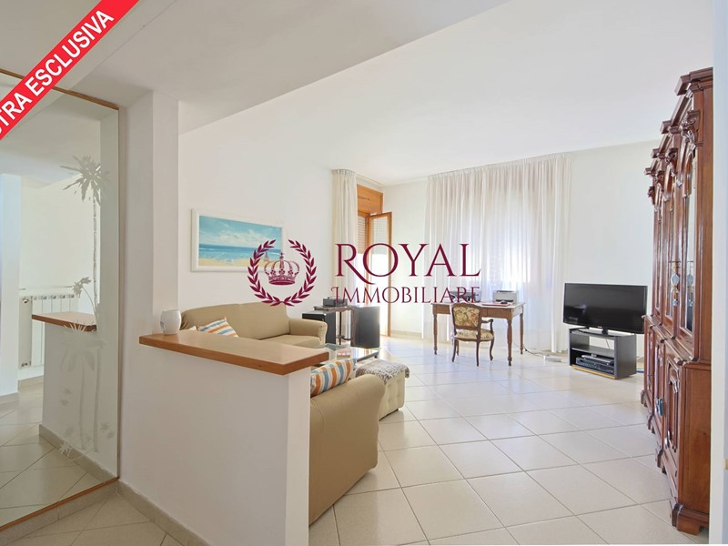 Trilocale in Vendita a Livorno, 240'000€, 90 m²