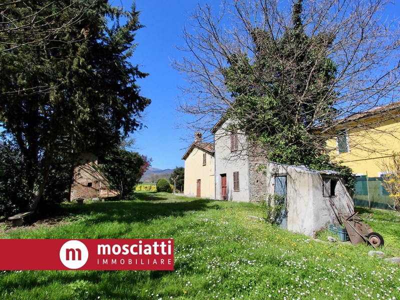 Casa Indipendente in Vendita a Matelica, 68'000&euro;, 100 m²