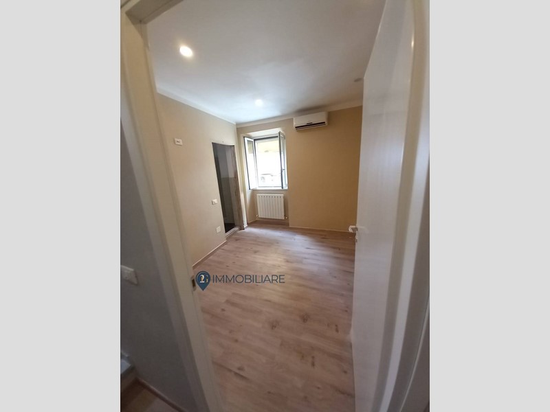 Appartamento in Vendita a Aulla, 95'000€, 100 m²