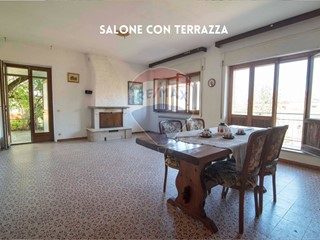 Appartamento in Vendita a Roccastrada, 115'000€, 147 m²